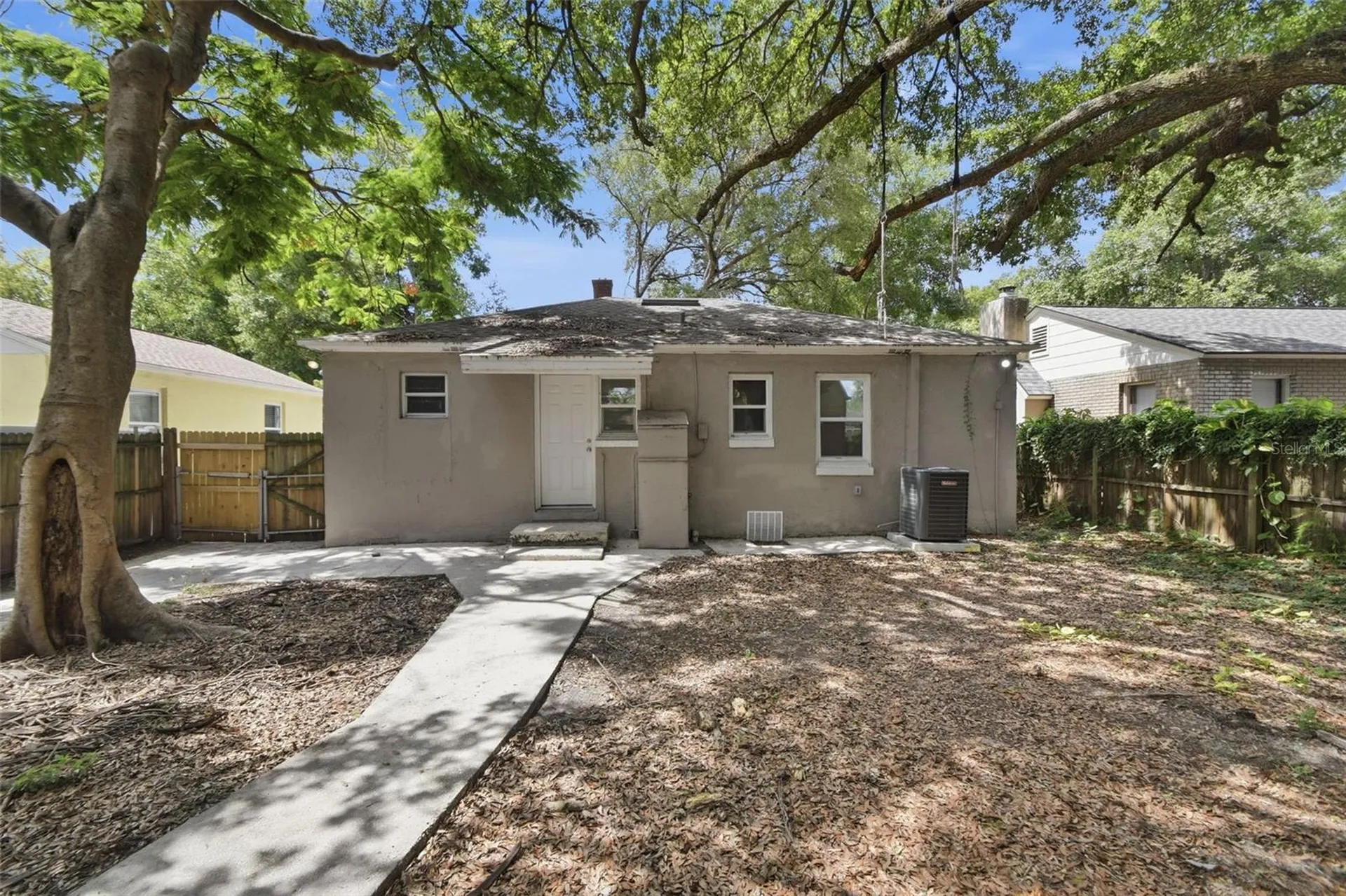 1416 E Mohawk Avenue Tampa FL 33604
