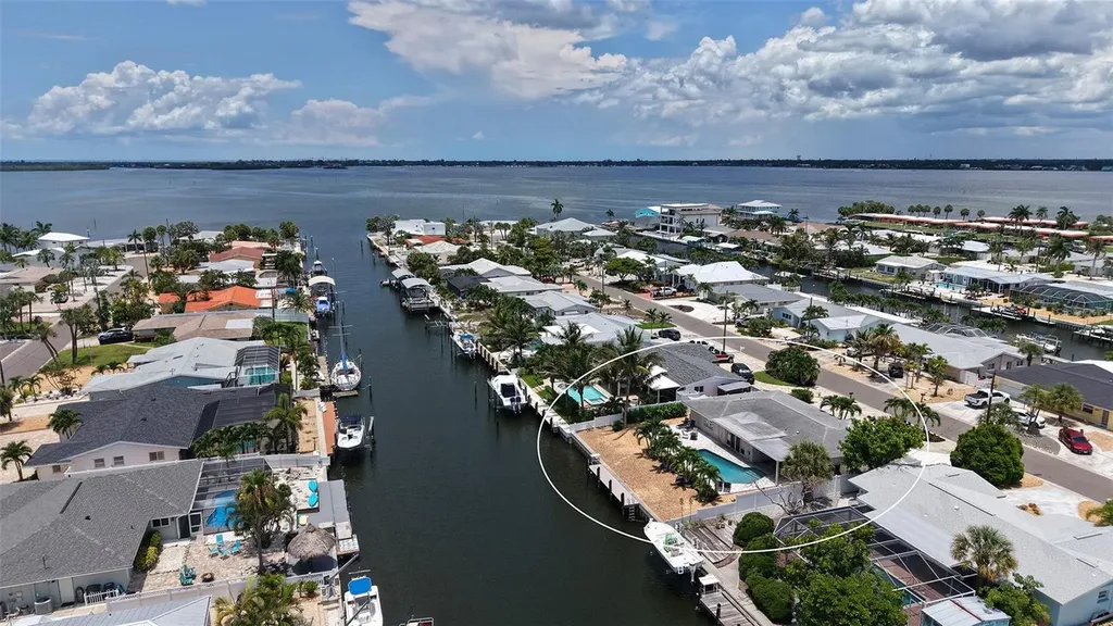 3816 99th Street W Bradenton FL 34210