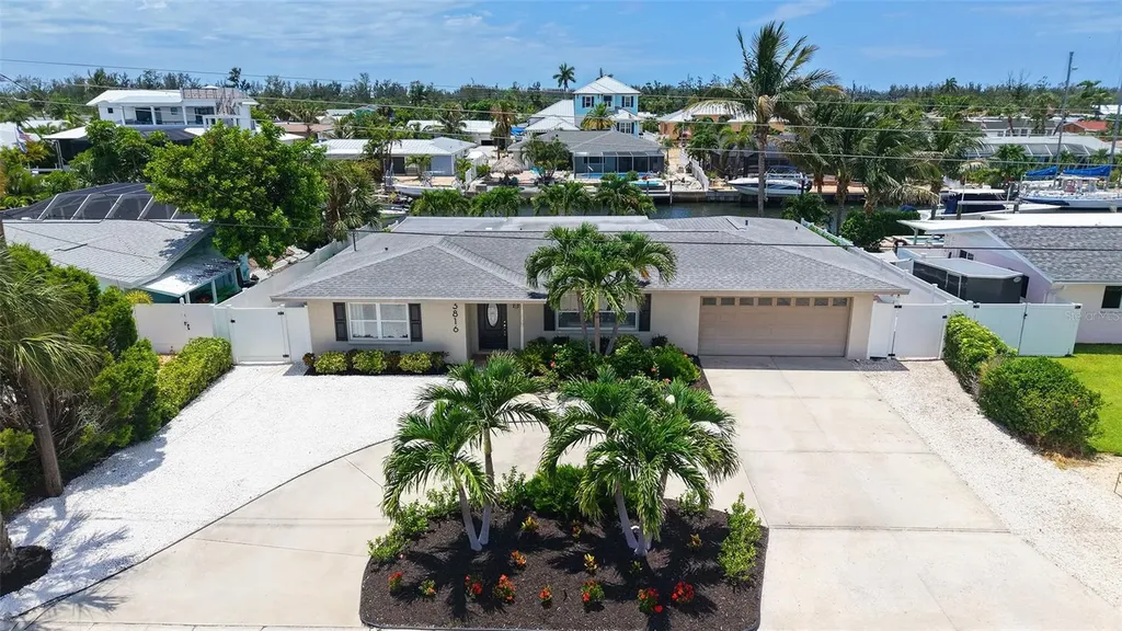 3816 99th Street W Bradenton FL 34210