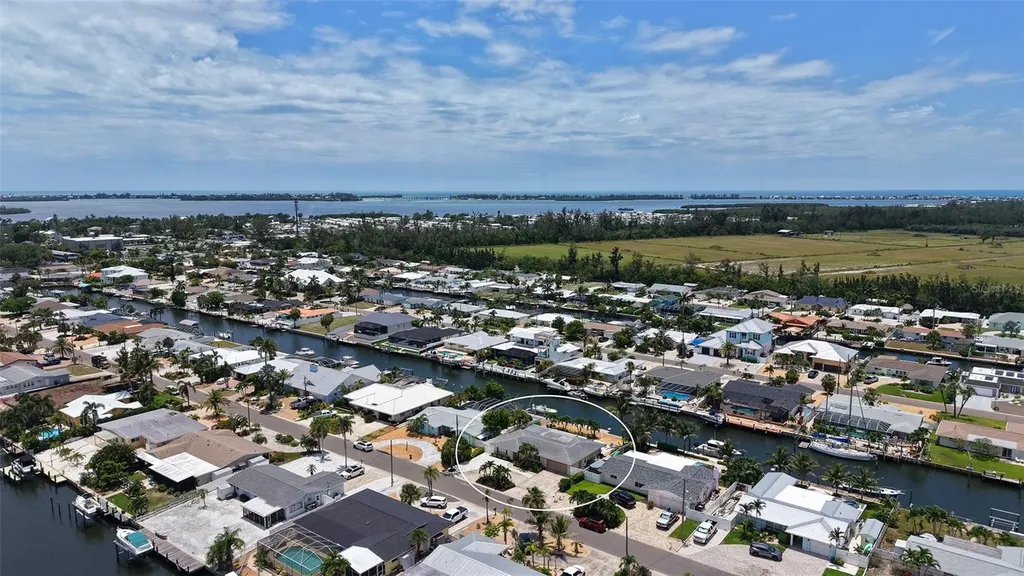 3816 99th Street W Bradenton FL 34210