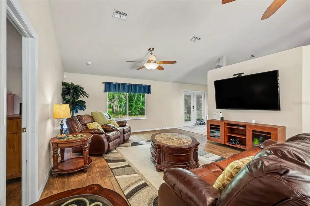 6350 Biltmore Avenue Webster FL 33597