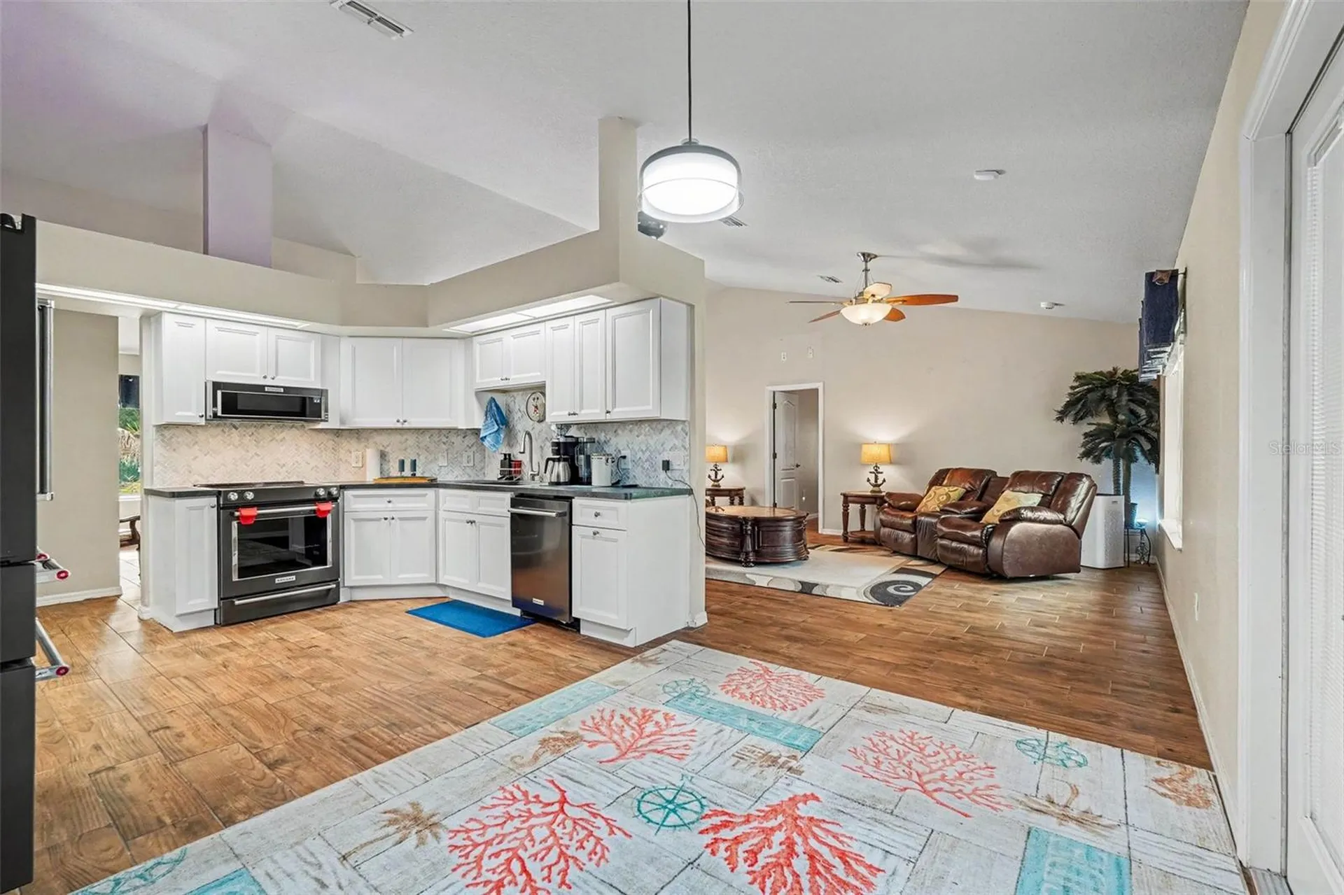 6350 Biltmore Avenue Webster FL 33597