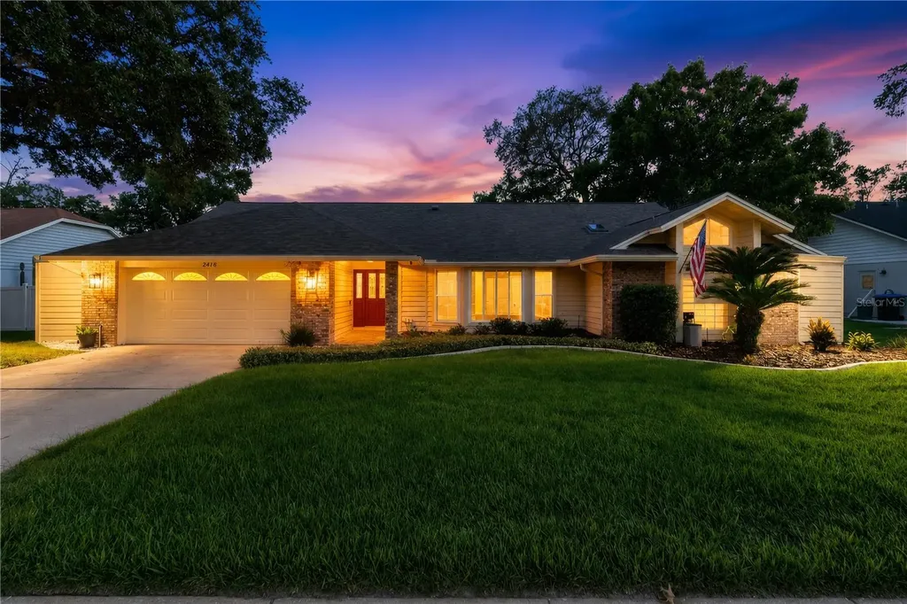 2418 Sweetwater Cc Place Drive Apopka FL 32712
