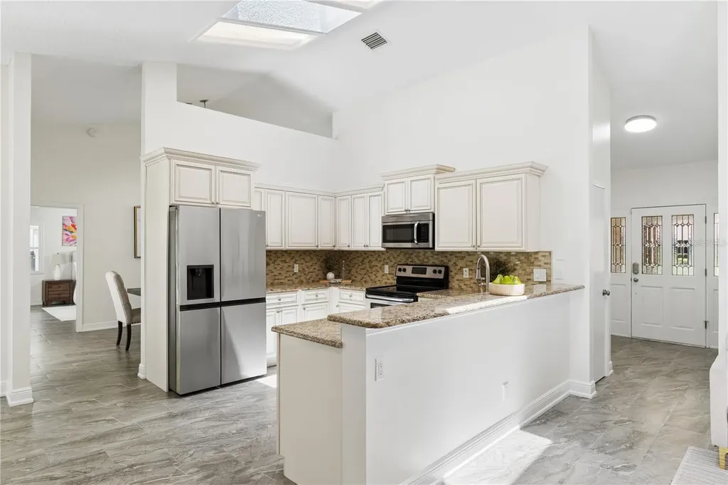 2418 Sweetwater Cc Place Drive Apopka FL 32712