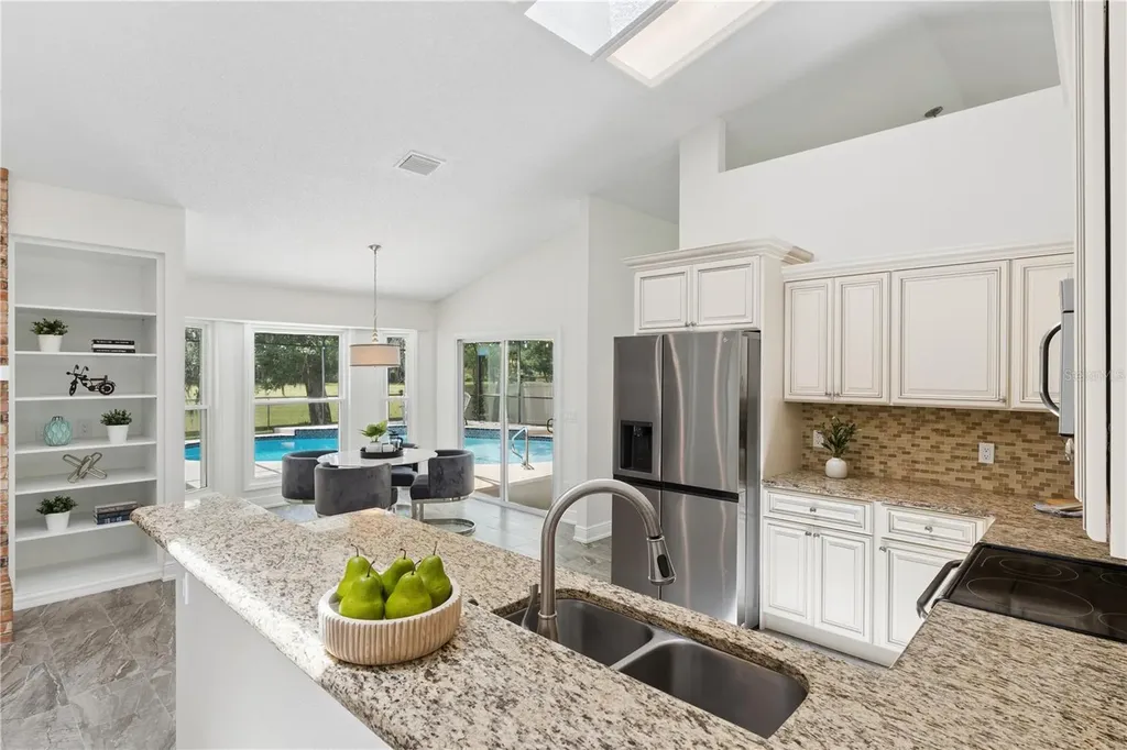 2418 Sweetwater Cc Place Drive Apopka FL 32712
