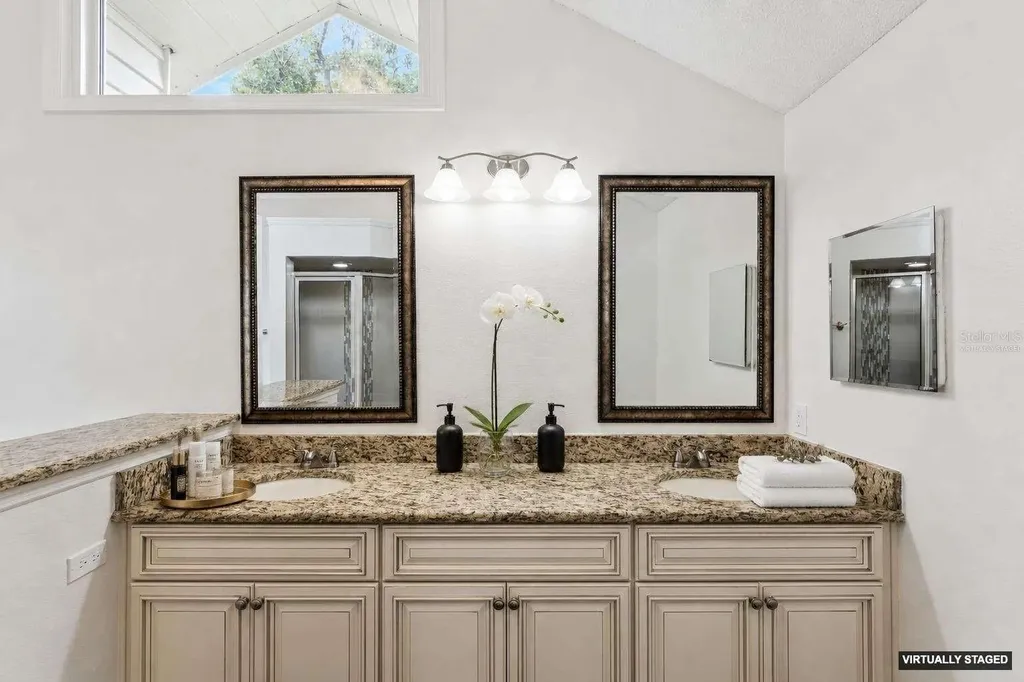 2418 Sweetwater Country Club Place Drive Apopka FL 32712