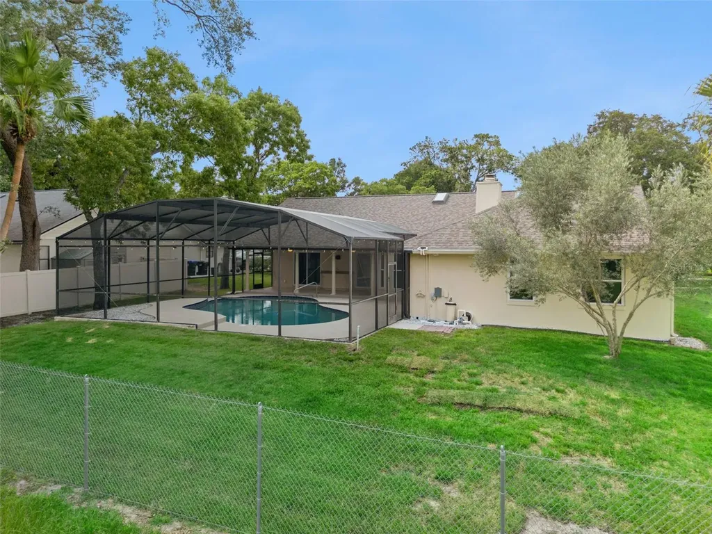2418 Sweetwater Country Club Place Drive Apopka FL 32712