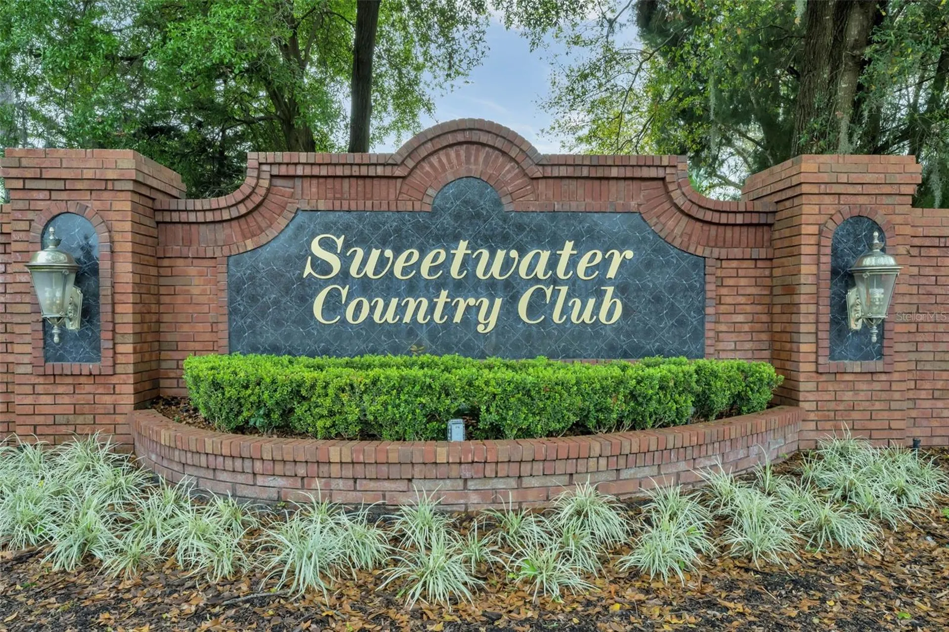 2418 Sweetwater Country Club Place Drive Apopka FL 32712