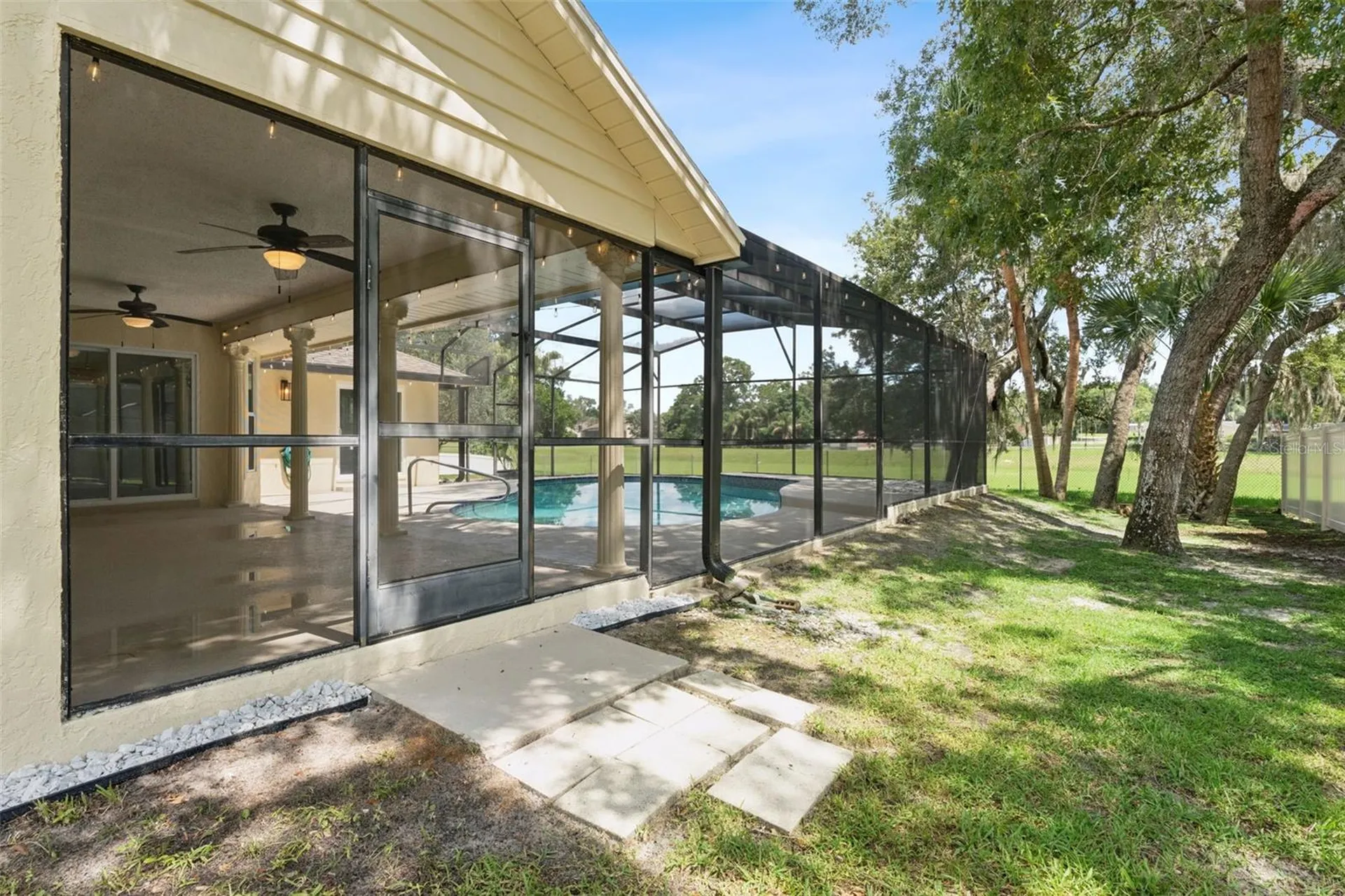2418 Sweetwater Country Club Place Drive Apopka FL 32712