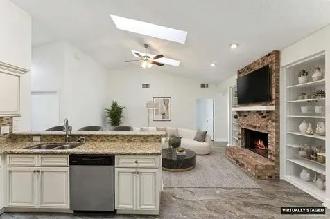 2418 Sweetwater Cc Place Drive Apopka FL 32712