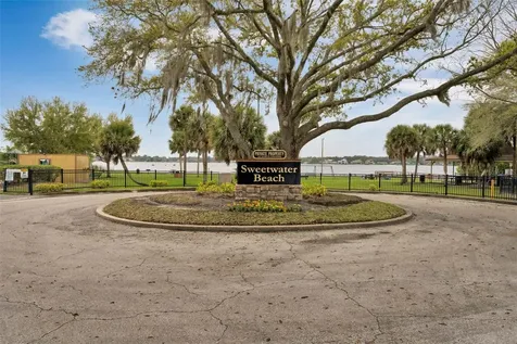 2418 Sweetwater Cc Place Drive Apopka FL 32712