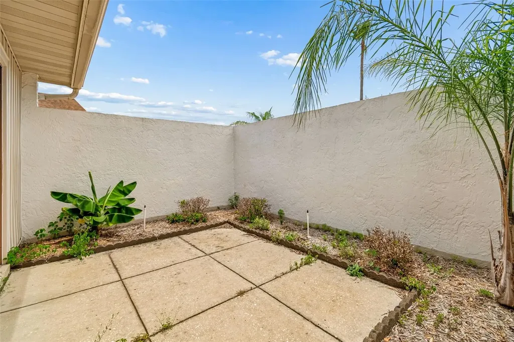4243 Oak Loop Mulberry FL 33860
