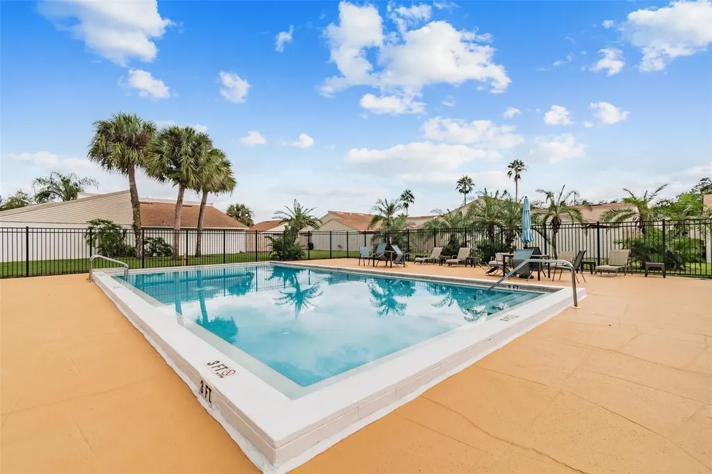 4243 Oak Loop Mulberry FL 33860