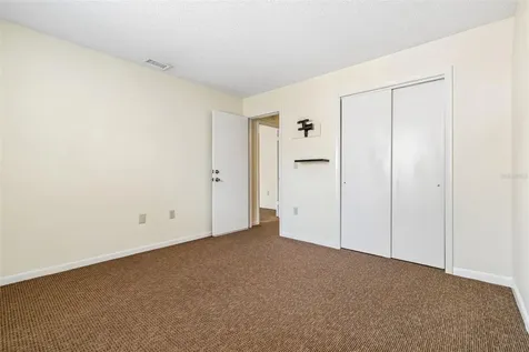 4243 Oak Loop Mulberry FL 33860