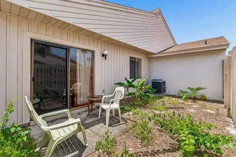 4243 Oak Loop Mulberry FL 33860