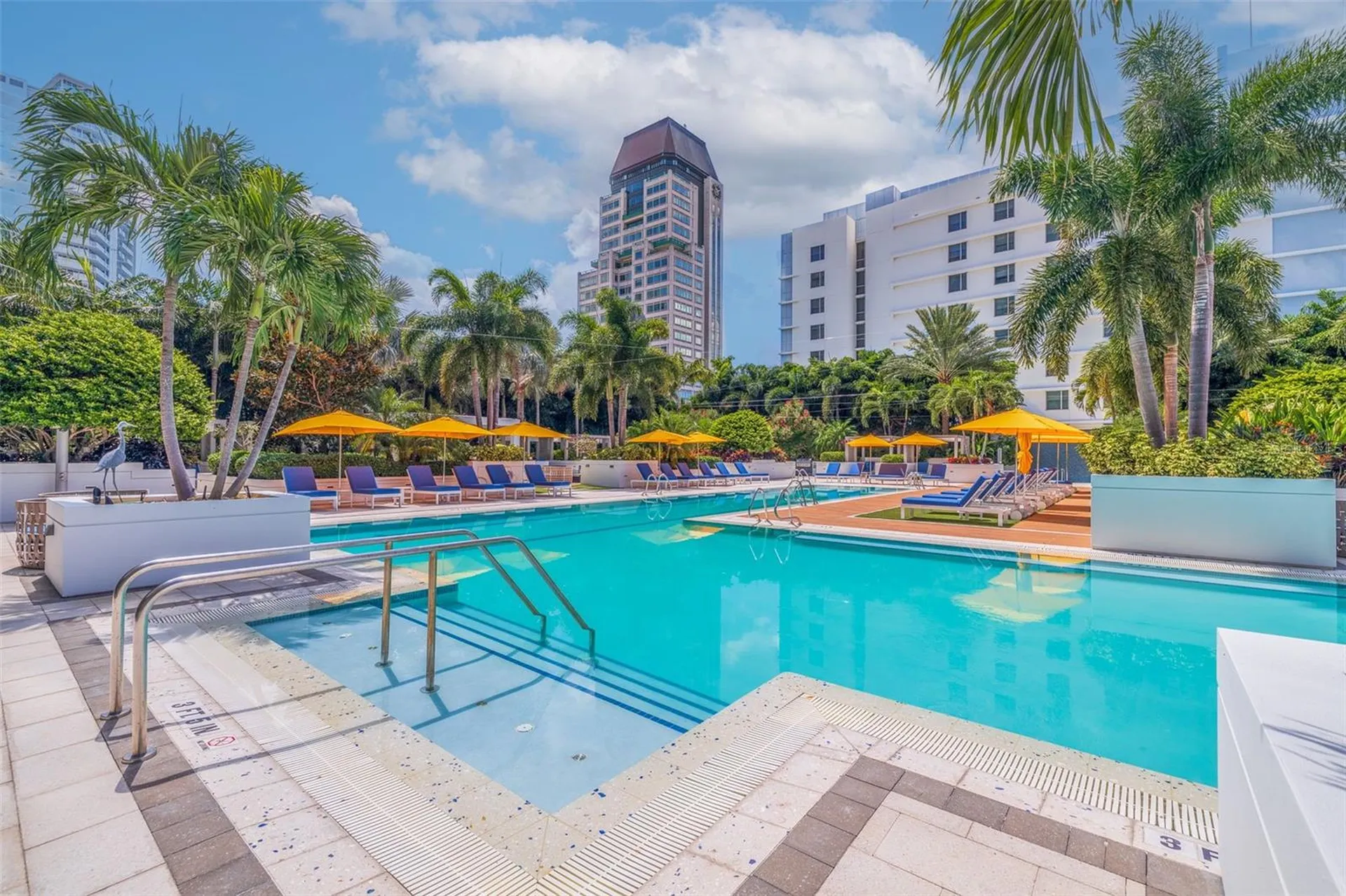 100 1st Avenue N St Petersburg FL 33701