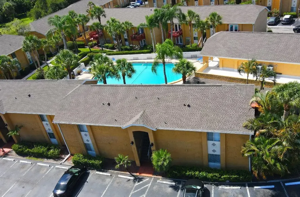 1841 Parakeet Way Sarasota FL 34232