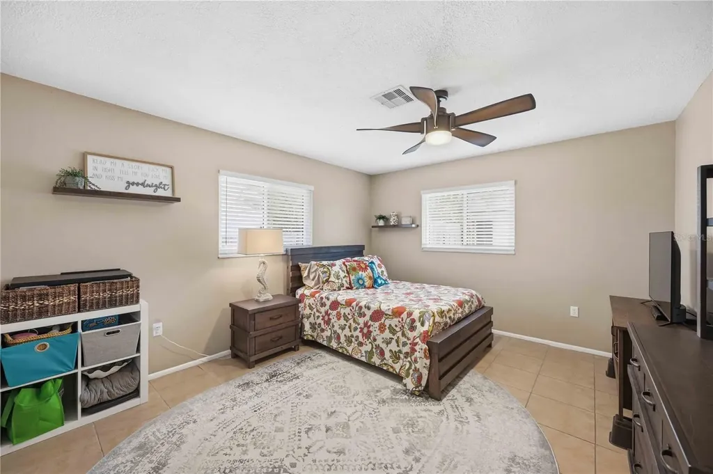 10068 Amelia Avenue Englewood FL 34224