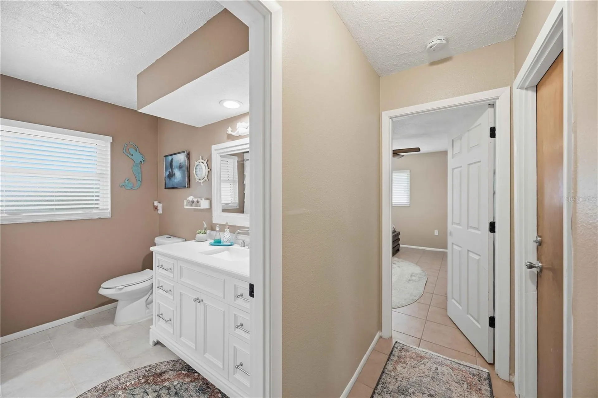 10068 Amelia Avenue Englewood FL 34224