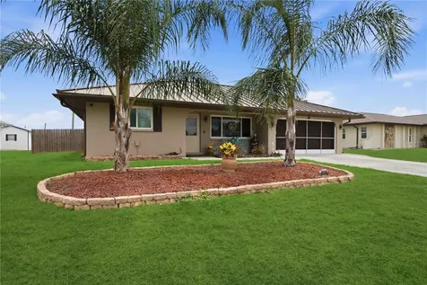 10068 Amelia Avenue Englewood FL 34224