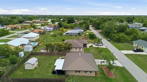 10068 Amelia Avenue Englewood FL 34224