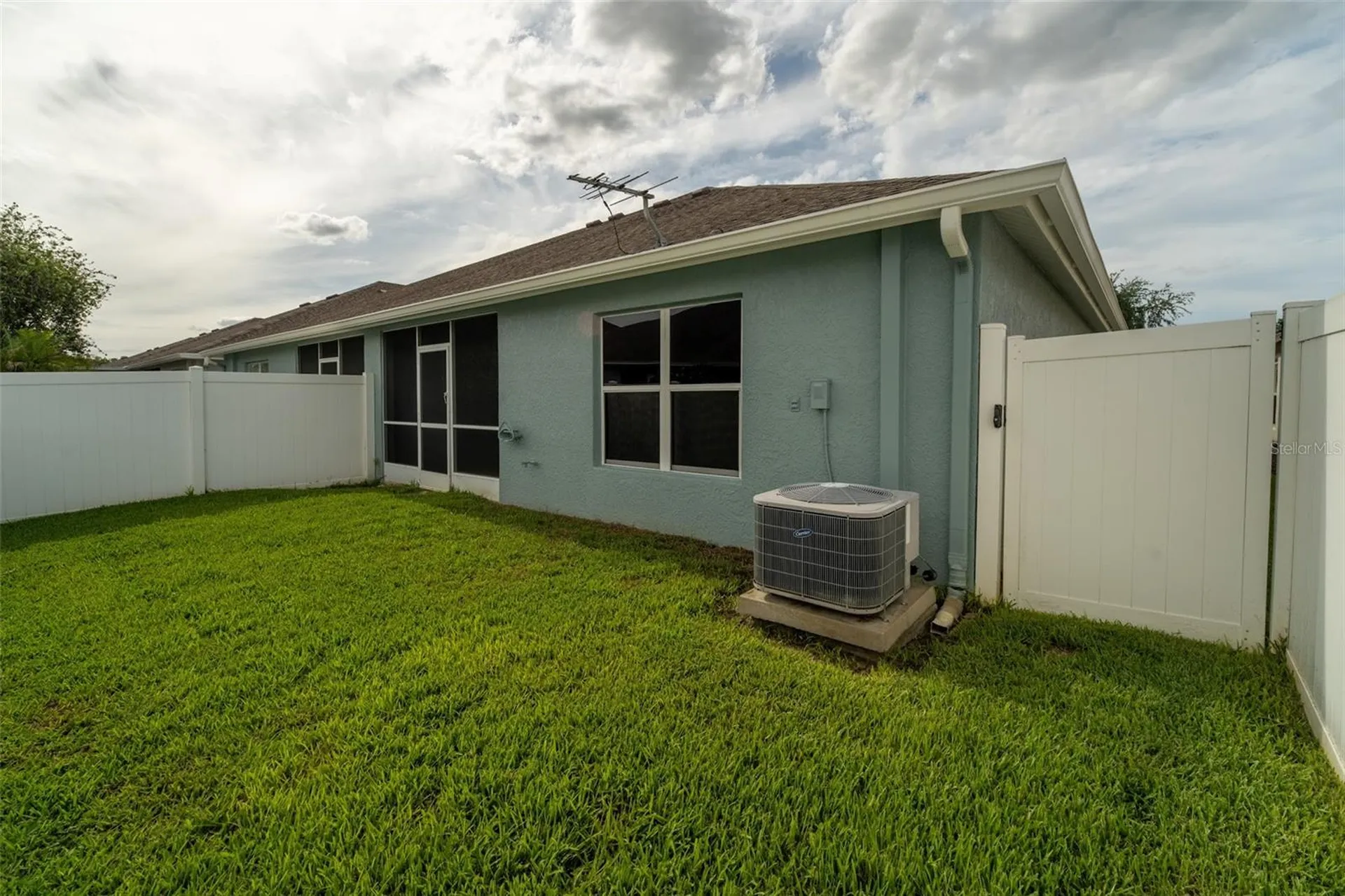 19127 Weymouth Drive Land O Lakes FL 34638