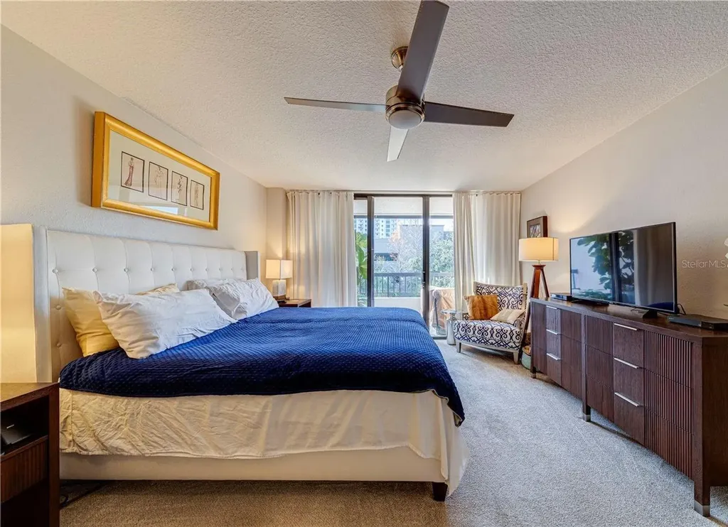 530 E Central Boulevard Orlando FL 32801