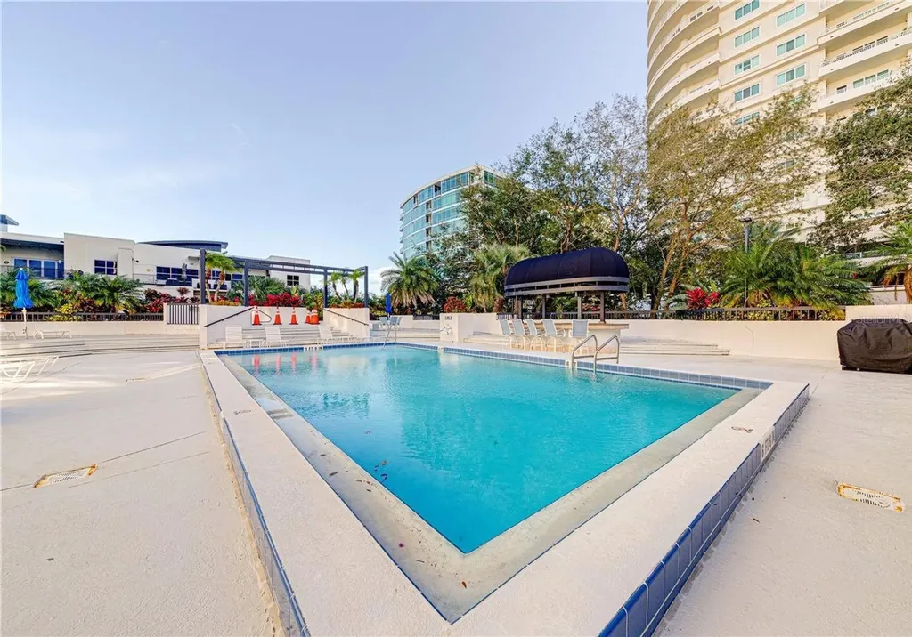530 E Central Boulevard Orlando FL 32801