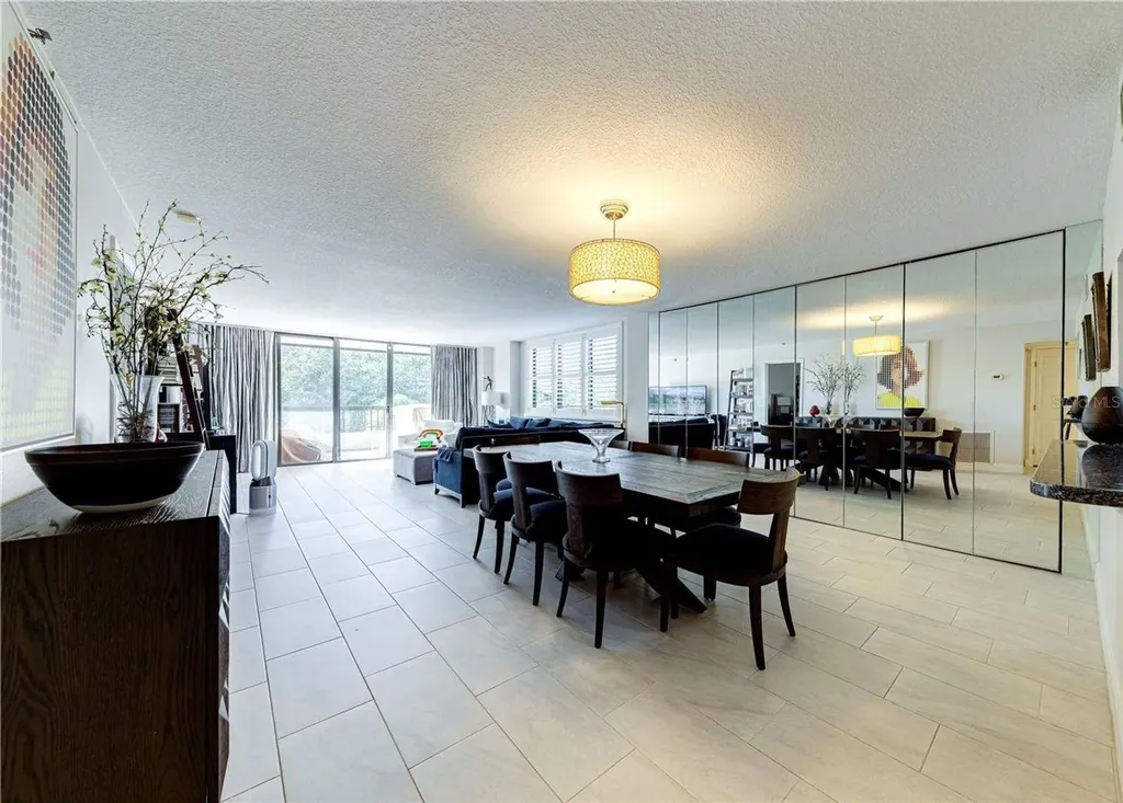 530 E Central Boulevard Orlando FL 32801