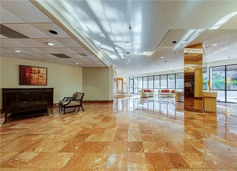 530 E Central Boulevard Orlando FL 32801