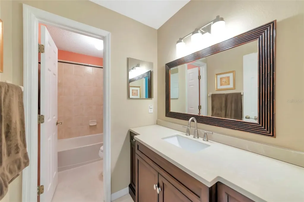 6143 42nd Street Circle E Bradenton FL 34203