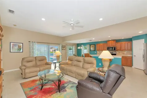 6143 42nd Street Circle E Bradenton FL 34203
