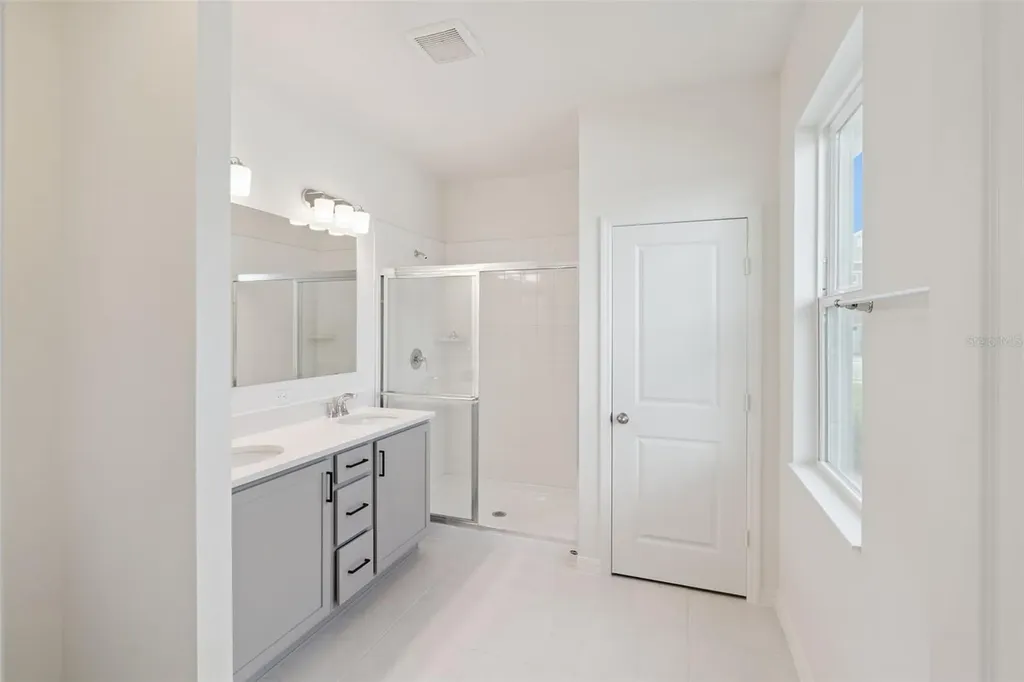 338 Ridgemark Avenue Groveland FL 34736