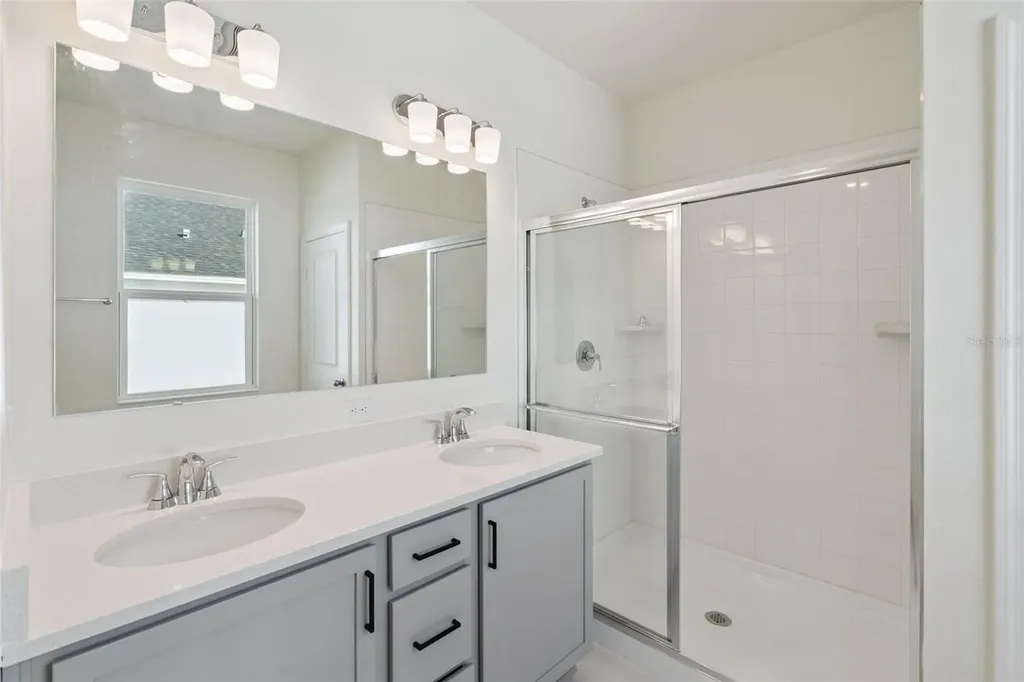 338 Ridgemark Avenue Groveland FL 34736