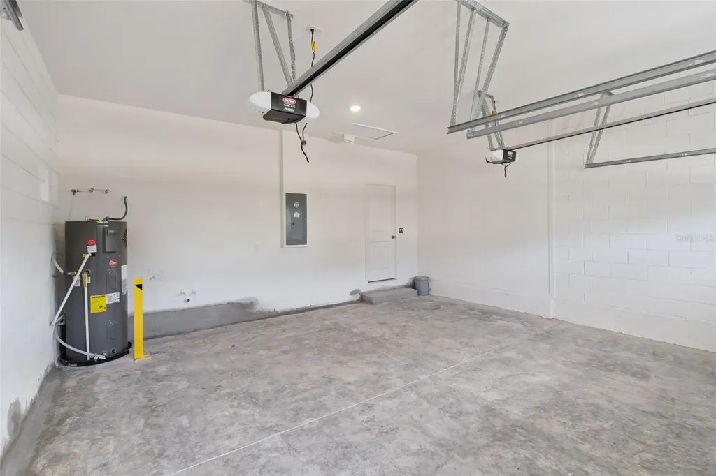 338 Ridgemark Avenue Groveland FL 34736