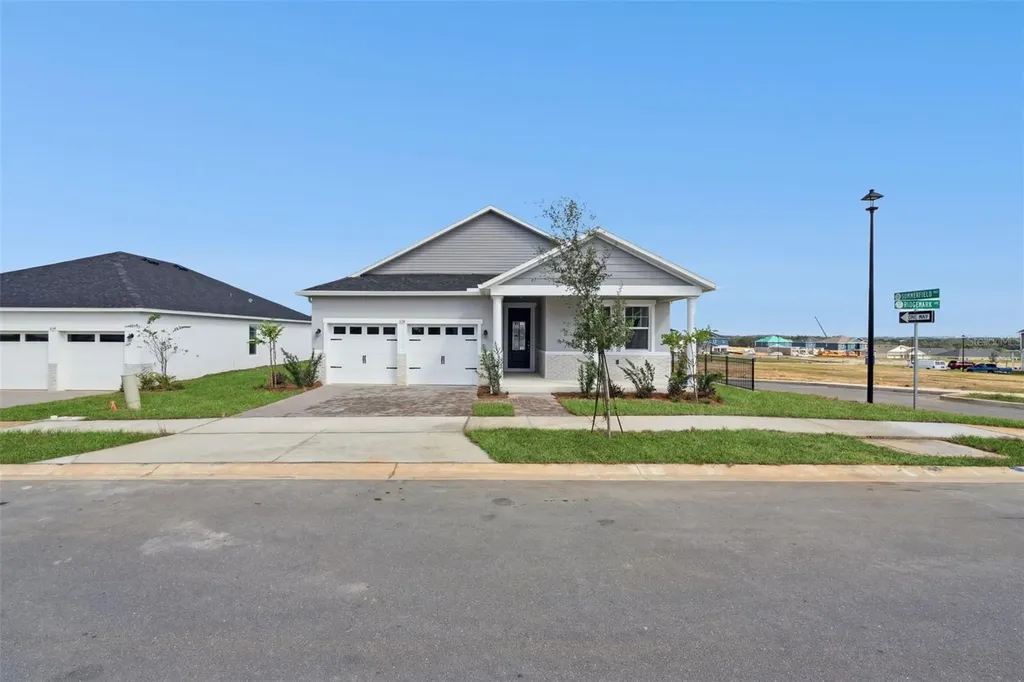 338 Ridgemark Avenue Groveland FL 34736