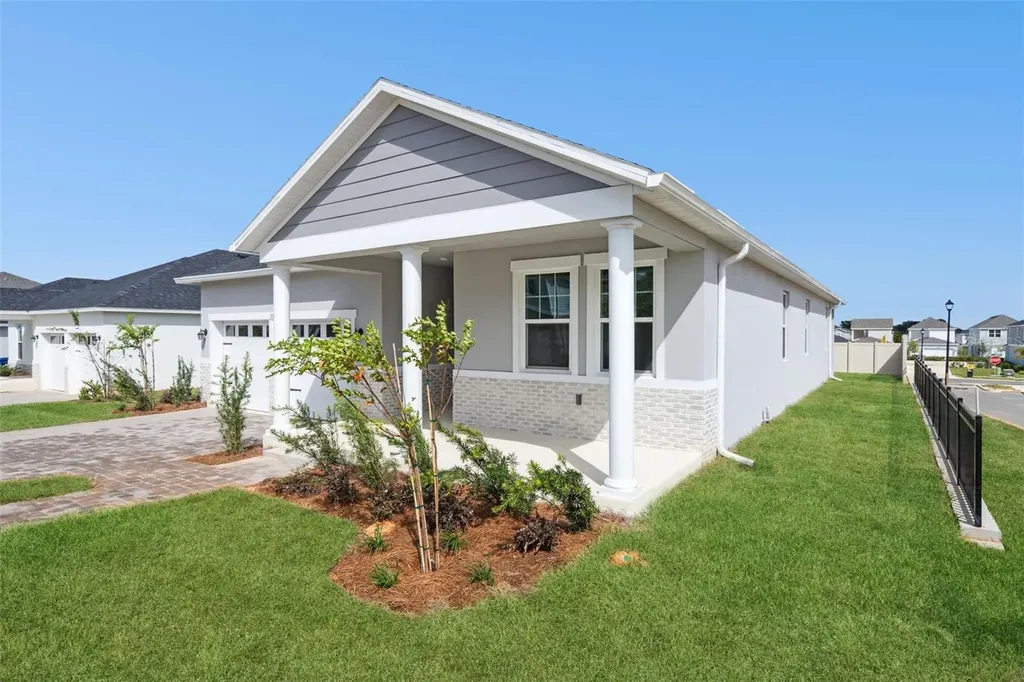 338 Ridgemark Avenue Groveland FL 34736