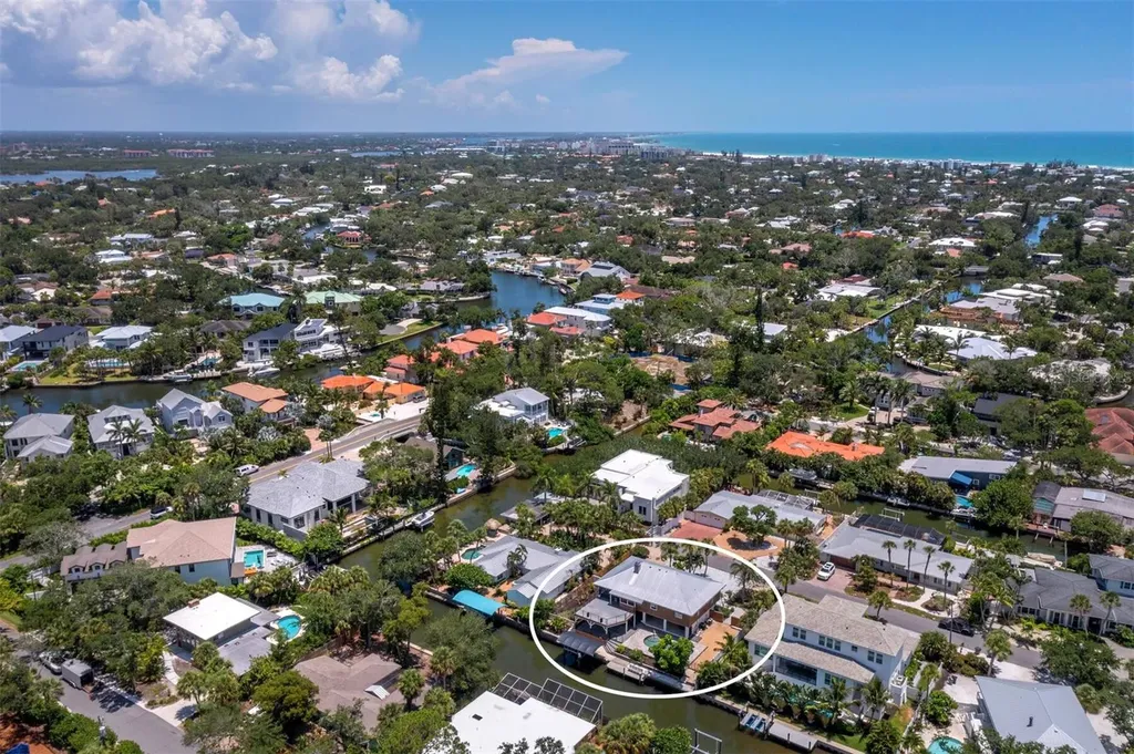 521 Cummings Street Sarasota FL 34242