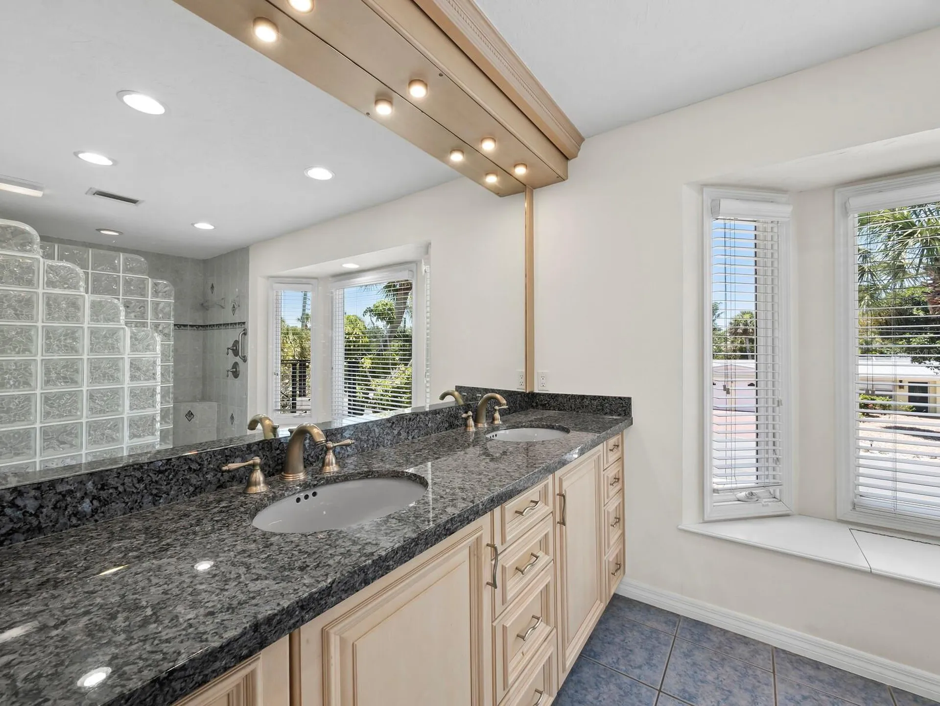 521 Cummings Street Sarasota FL 34242