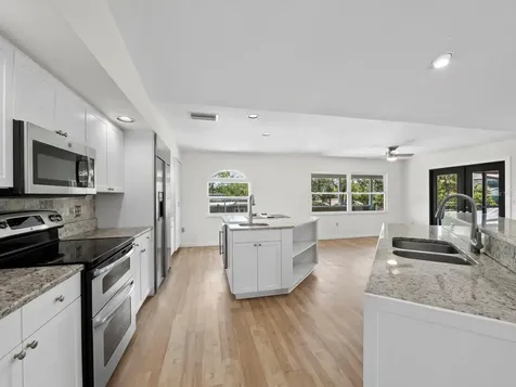 521 Cummings Street Sarasota FL 34242