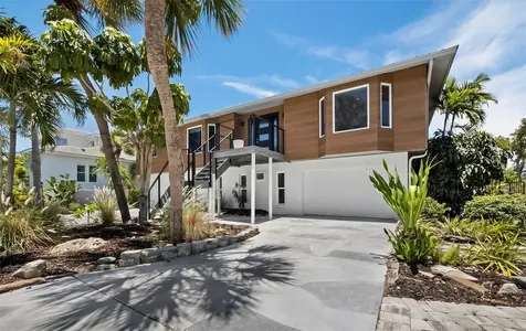 521 Cummings Street Sarasota FL 34242