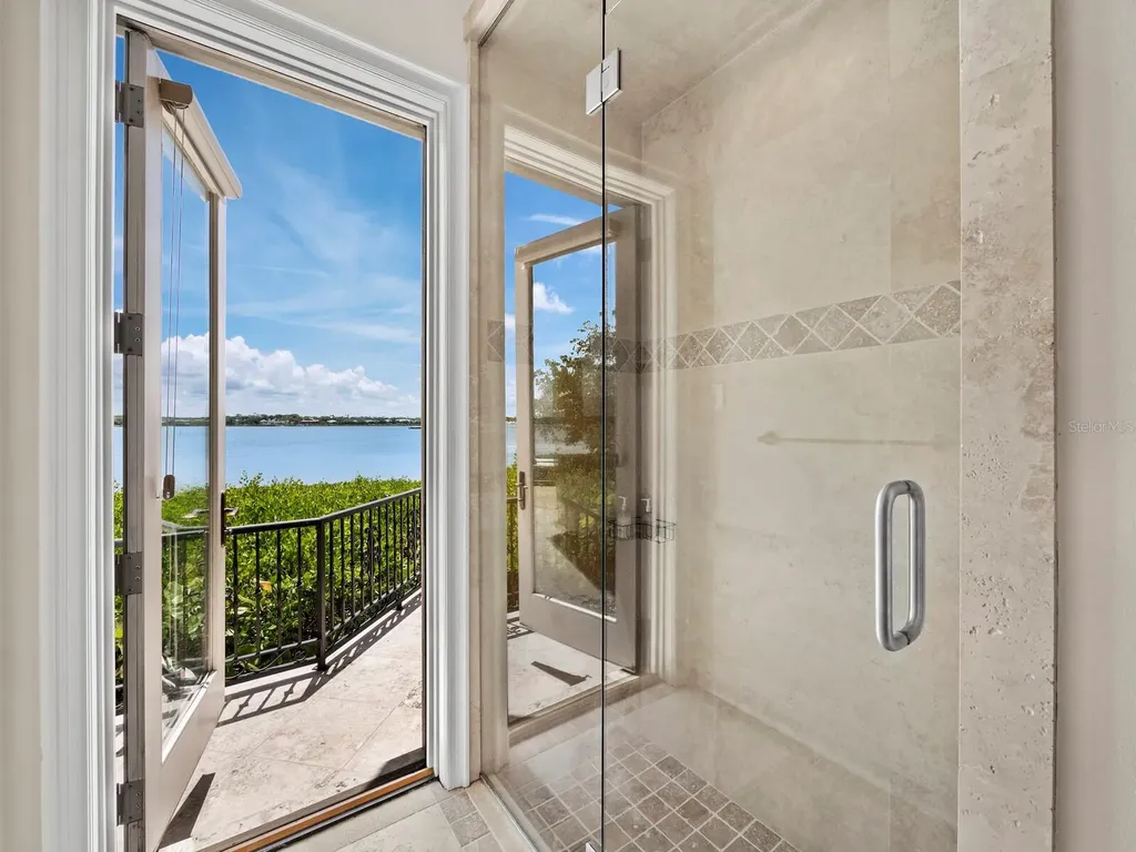 1280 Hidden Harbor Way Sarasota FL 34242