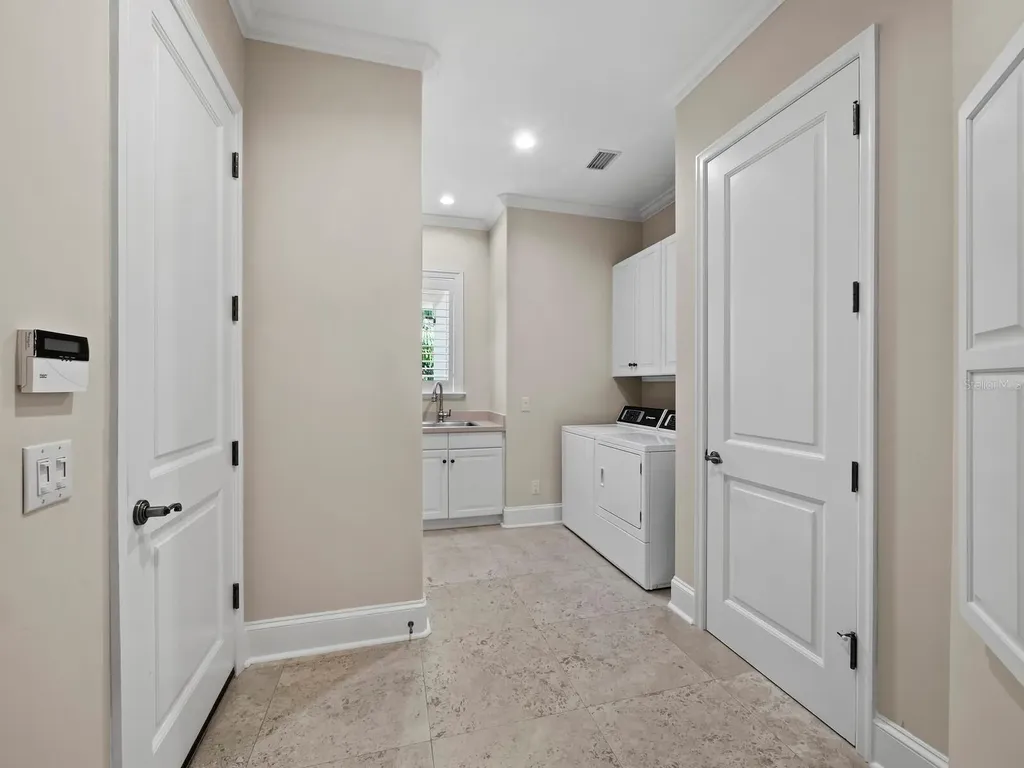 1280 Hidden Harbor Way Sarasota FL 34242