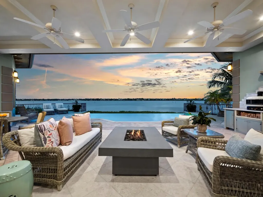 1280 Hidden Harbor Way Sarasota FL 34242