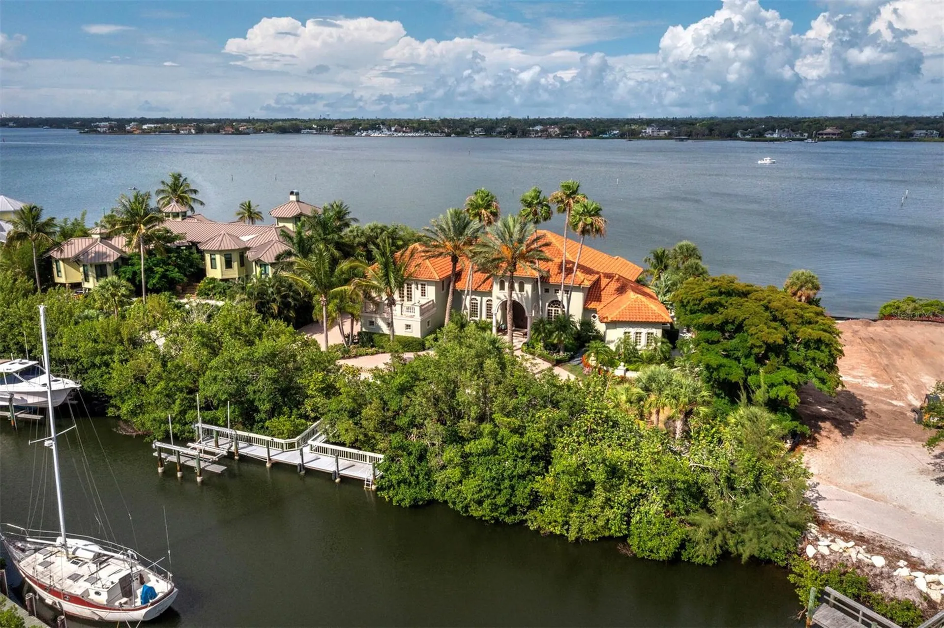 1280 Hidden Harbor Way Sarasota FL 34242