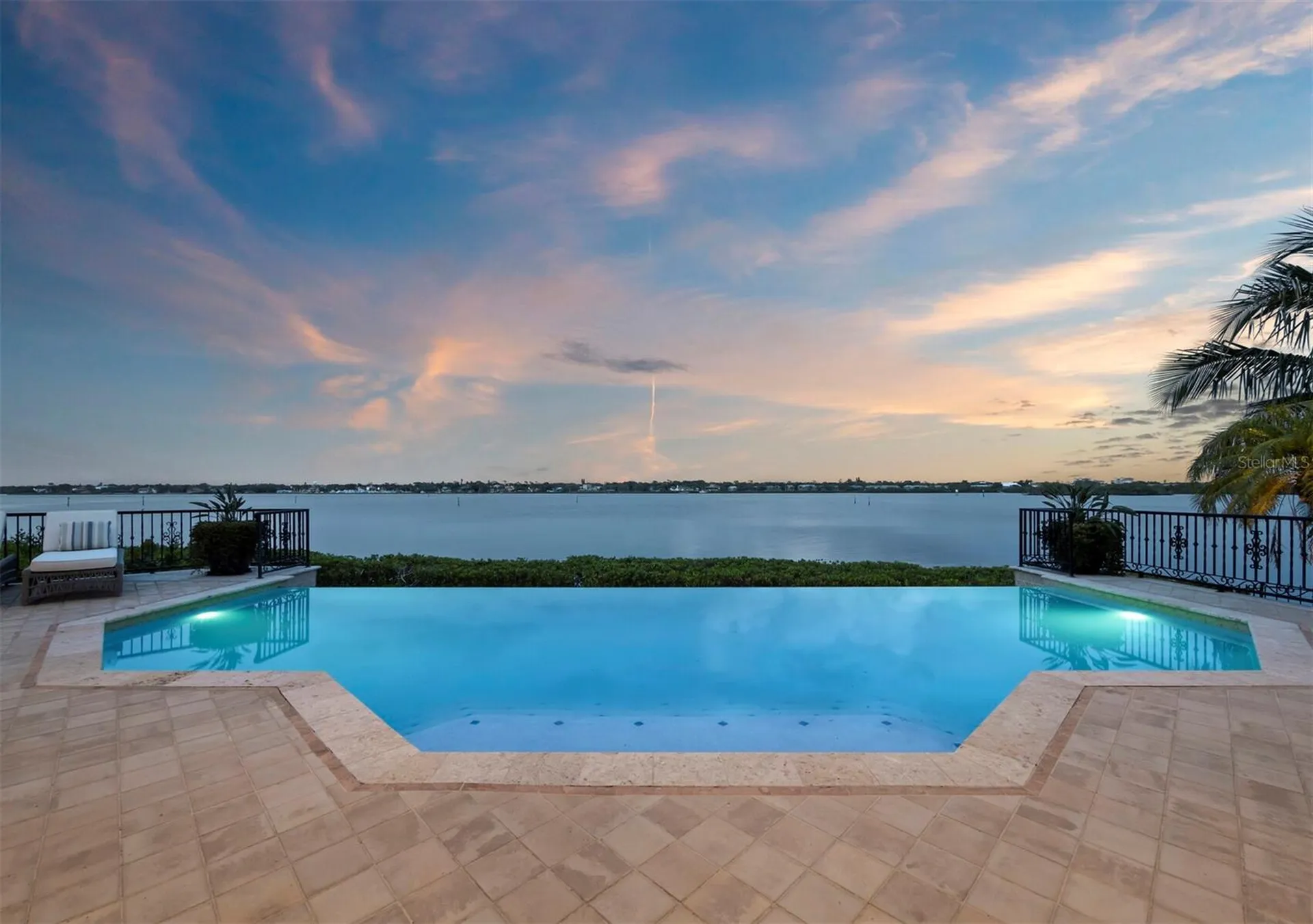 1280 Hidden Harbor Way Sarasota FL 34242