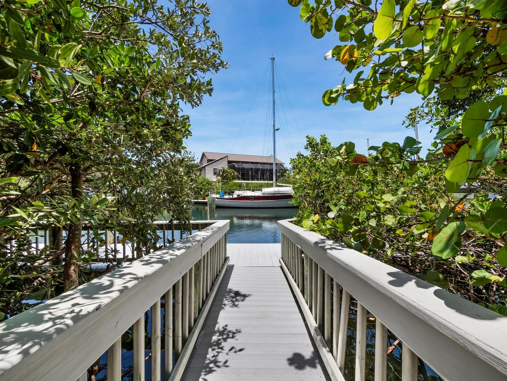 1280 Hidden Harbor Way Sarasota FL 34242