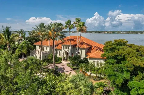 1280 Hidden Harbor Way Sarasota FL 34242