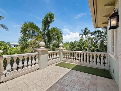 1280 Hidden Harbor Way Sarasota FL 34242