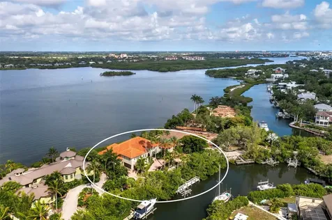 1280 Hidden Harbor Way Sarasota FL 34242